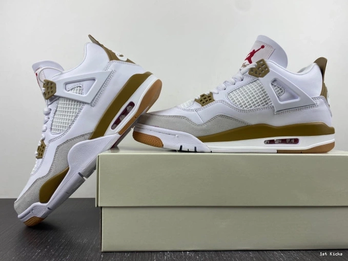 DR5415-120 Retro SB Jordan 4 0727